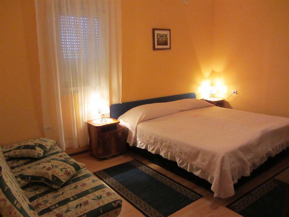Villa Vilma Sukošan Екстериор снимка